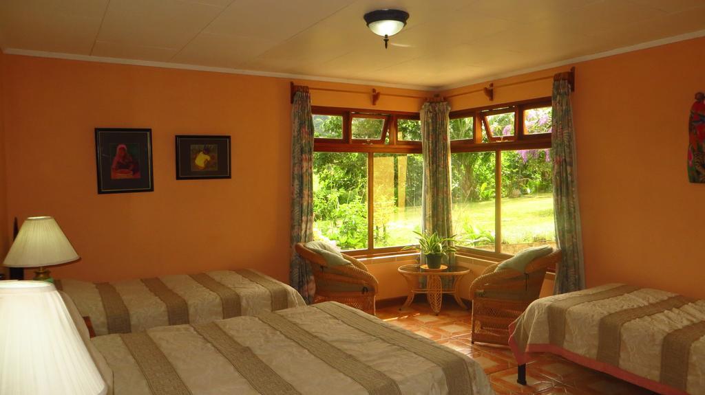 Guayabo Lodge Santa Cruz  객실 사진
