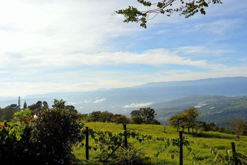 Guayabo Lodge Santa Cruz  외부 사진