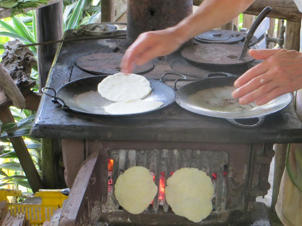 Guayabo Lodge Santa Cruz  외부 사진
